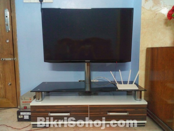 Samsung 40'' LED TV